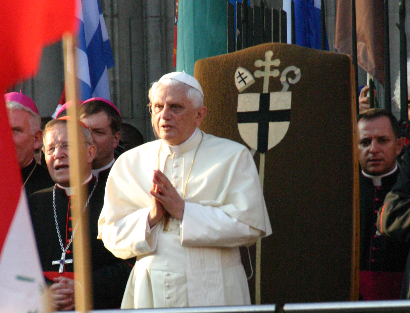 "De paus is onfeilbaar" zeggen rooms-katholieken. Wat betekent dit?